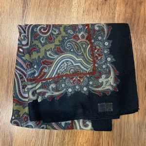 Grey paisley neck scarf